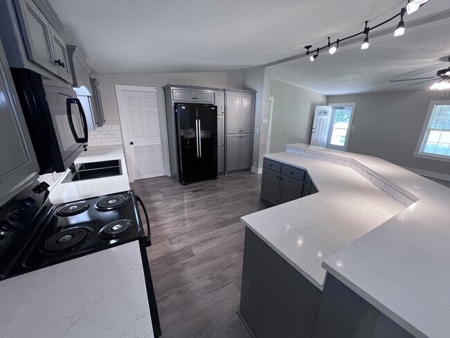 Building Photo - 2584 Black Jack Rd