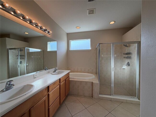 Building Photo - 12418 24th St E