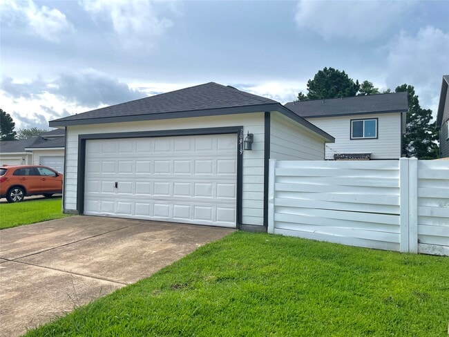 Building Photo - 20919 Hall Colony Ct