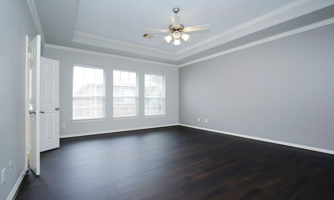 Building Photo - For Lease | 3 Bed, 2.5 Bath |2,468 Sq Ft | Olive Hill Court |