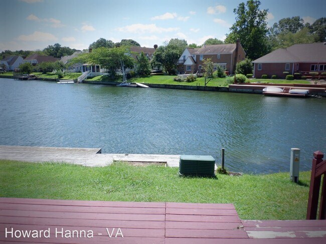 Building Photo - 2 br, 2.5 bath House - 1727 Volvo Parkway