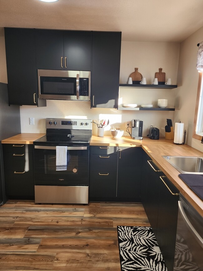 Building Photo - 4-plex