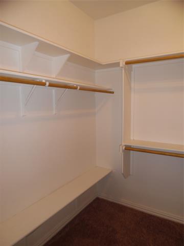 Building Photo - 8572 Davis Dr