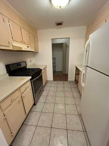 Building Photo - 5 Louisburg Sq