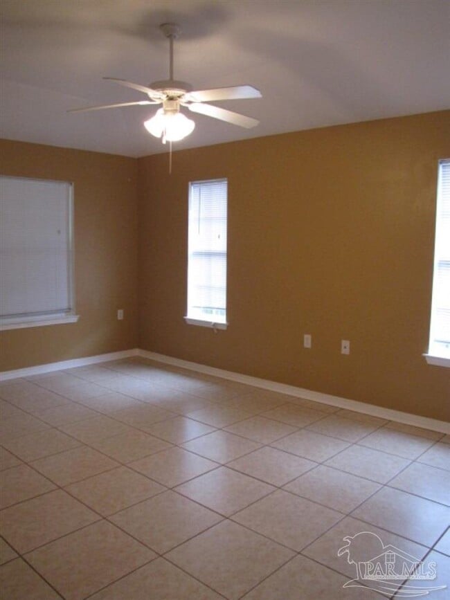 Building Photo - 5927 Bilek Dr