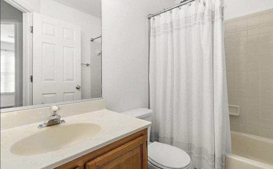 Building Photo - 251 St Michaels Cir