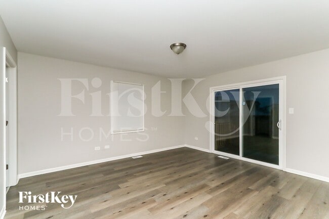 Building Photo - 2105 THREE Forks Dr