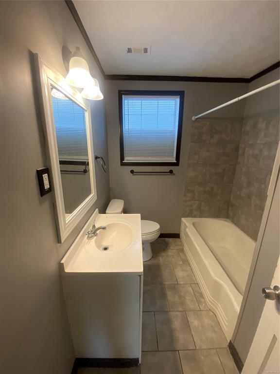 Building Photo - 3577 Whiting Ave