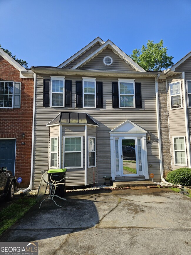 Building Photo - 1243 Blairs Pointe Dr SW