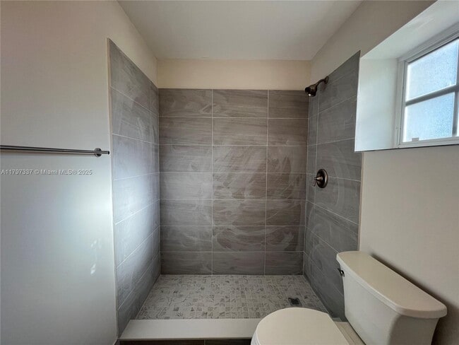 Building Photo - 21121 SW 85th Ave