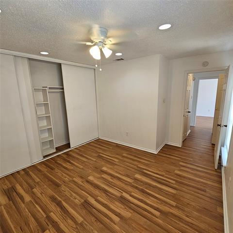 Building Photo - 1400 Darr St