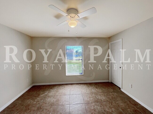 Building Photo - $500 Off | 3 Bed 2 Bath in Cape Coral — Curb Appeal. Fresh Style. Zero Hassle. Apply By March 30th.