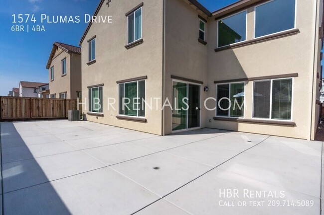 Building Photo - 1574 Plumas Dr