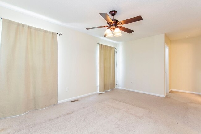 Building Photo - Your Dream Home in Virginia Beach Awaits!
