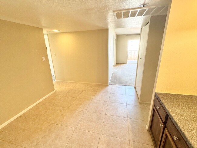 Building Photo - Amazing 2 Bedroom/2 Bath Condo!  Top Level Corner Unit with Spectacular Amenities!