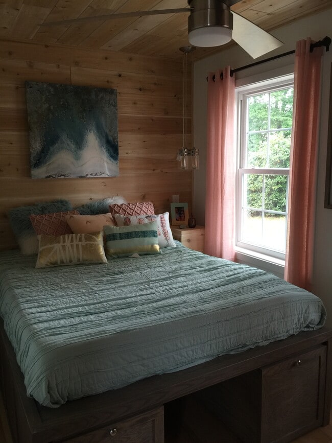 Building Photo - 8 El Caney Rd