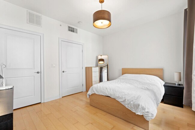 Building Photo - 110 Tidewater St