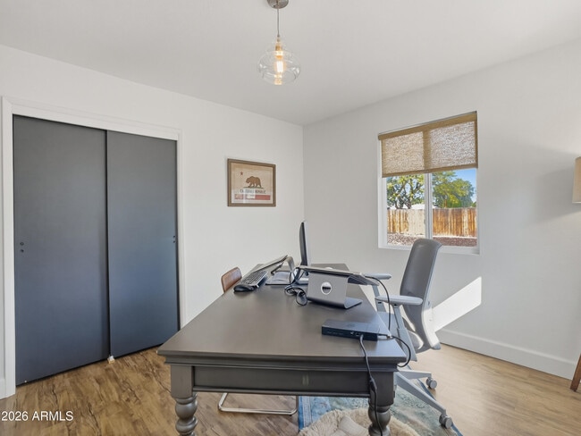 Building Photo - 1314 W Elm St