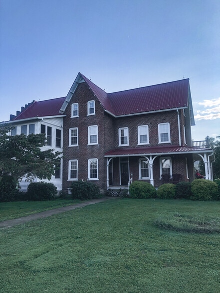 Front of house - 540 Stewart Rd