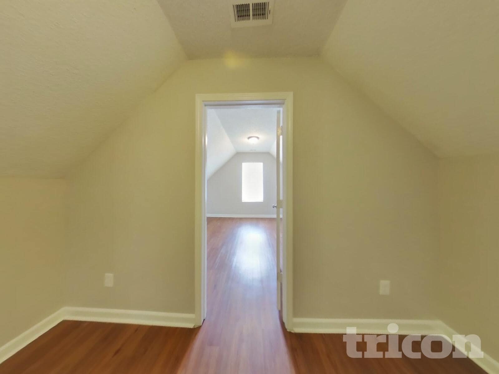 Building Photo - 636 Sadler Glen Dr