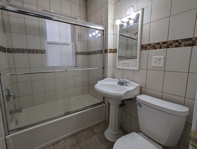 Building Photo - 5029 N Harding Ave