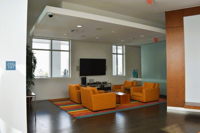 Building Photo - 300 S Australian Ave