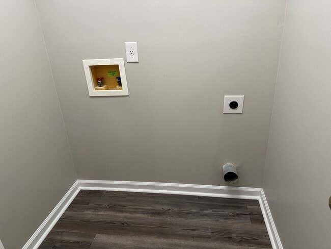 Building Photo - 76 Al Henderson Blvd