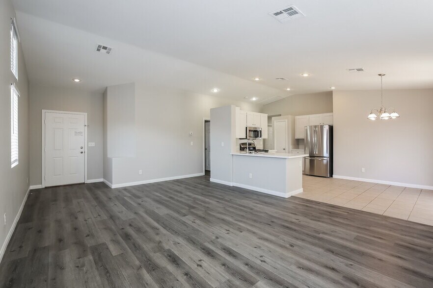 Building Photo - 6675 Montezuma Castle Ln