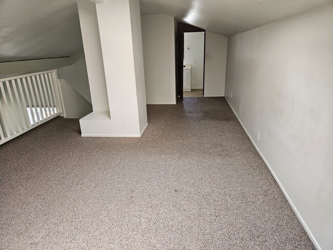 Building Photo - 2077 Village Ln