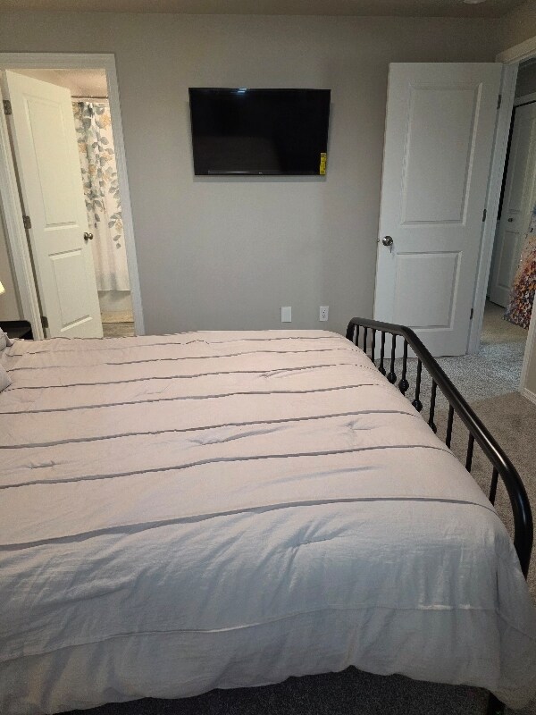 Building Photo - 600 Van Wy