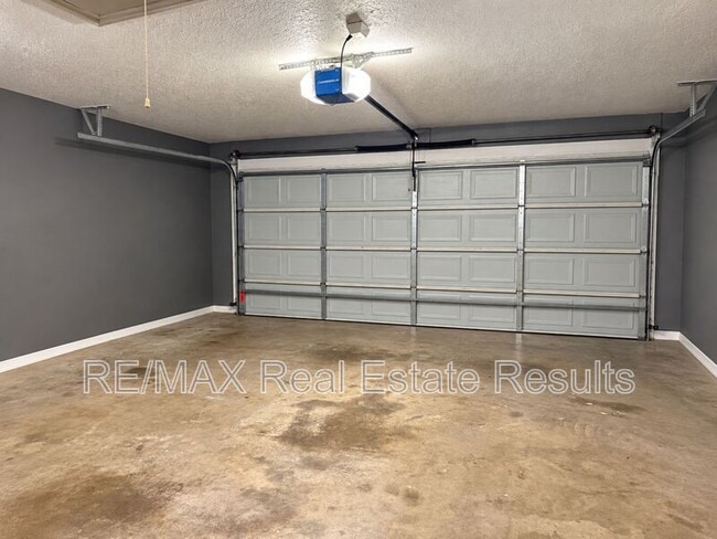 Building Photo - 3401 S 2nd Pl