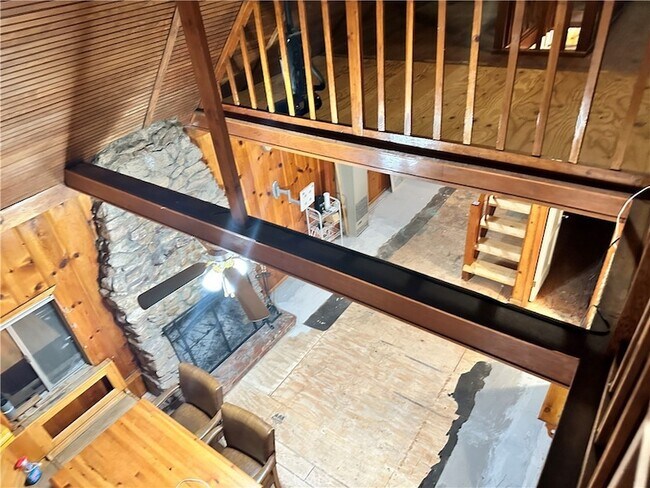 Building Photo - 2242 Deep Creek Dr