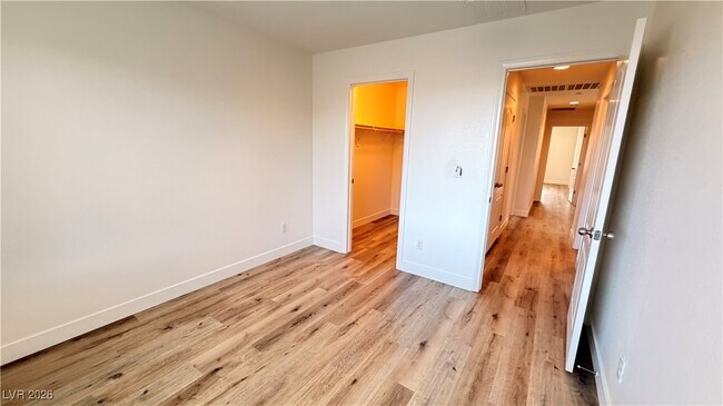 Building Photo - 7375 Benlomond Ave