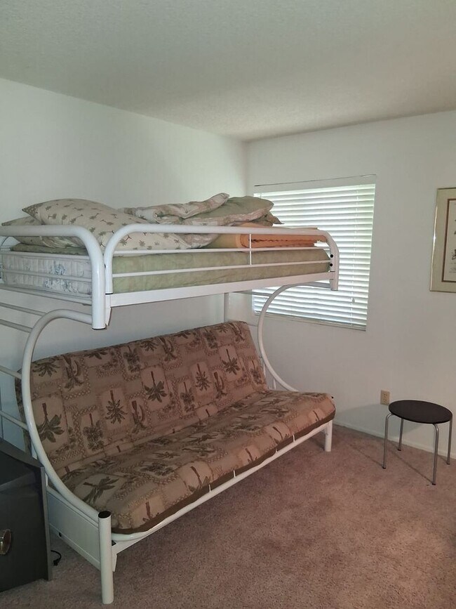 Building Photo - Dream Riverfront 2BR Condo in Bullhead City