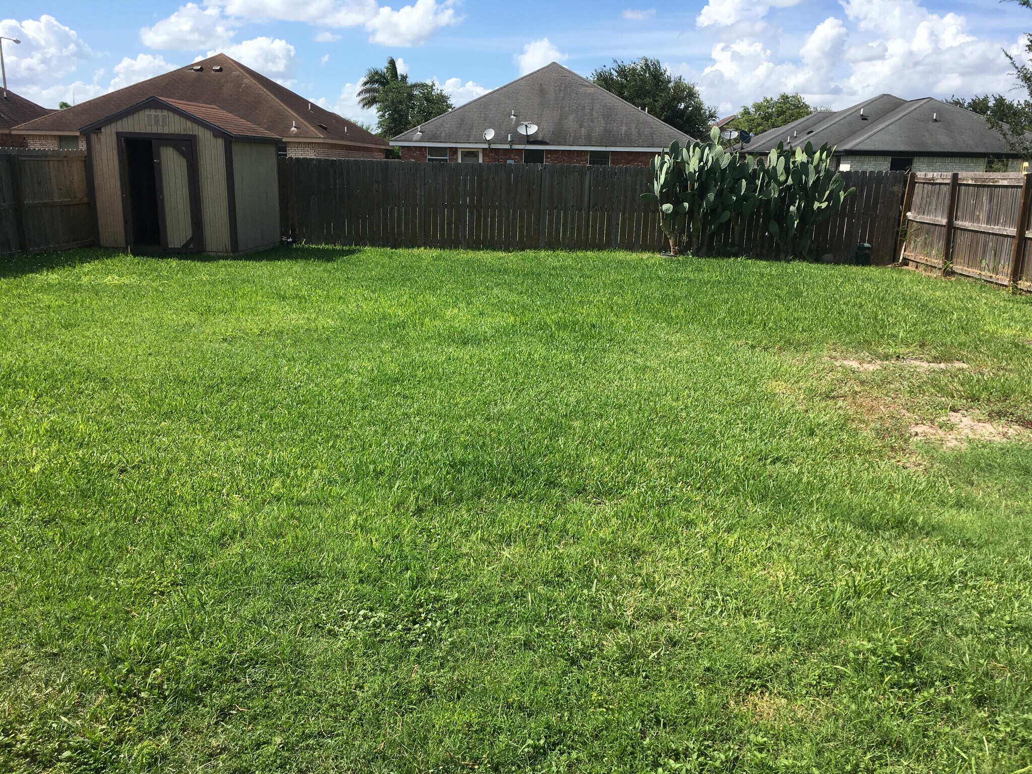 Building Photo - 1923 Largo St