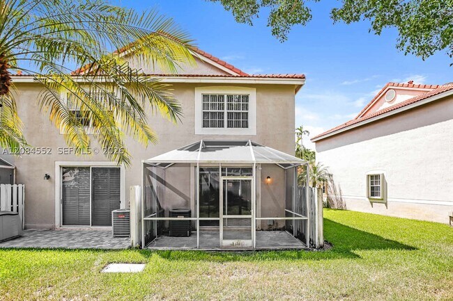 Building Photo - 1136 Sorrento Dr