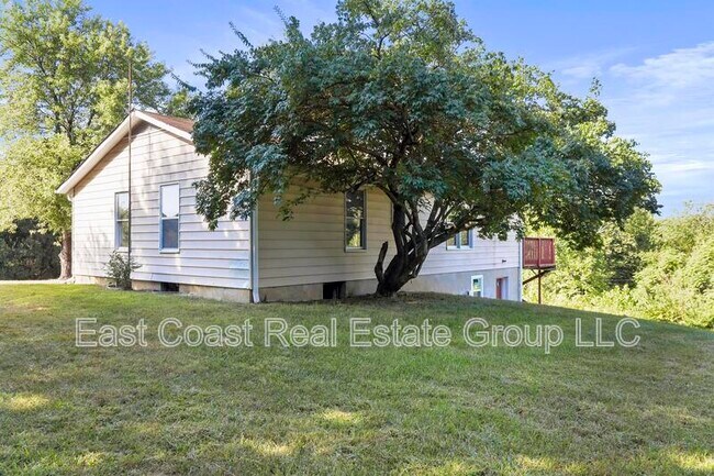 Building Photo - 2068C Virts Ln