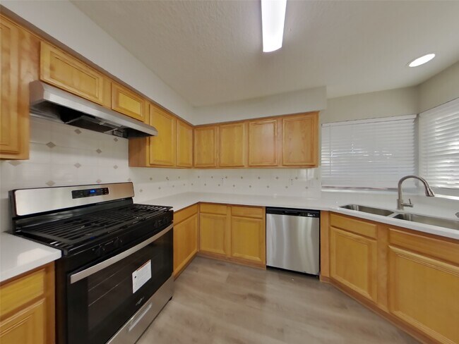 Building Photo - 5814 Kelly Mill Ln
