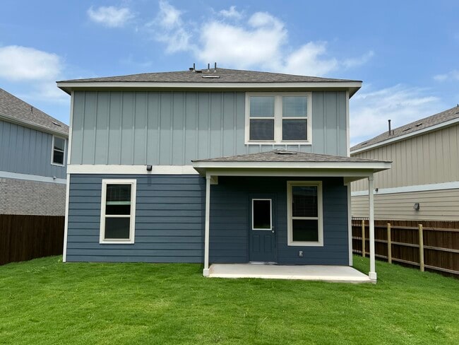 Building Photo - 108 Banyon Dr