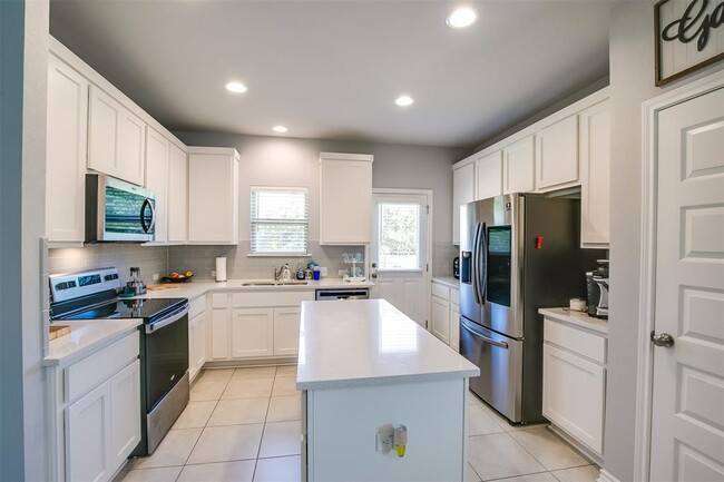 Building Photo - 257 Syrah Ct