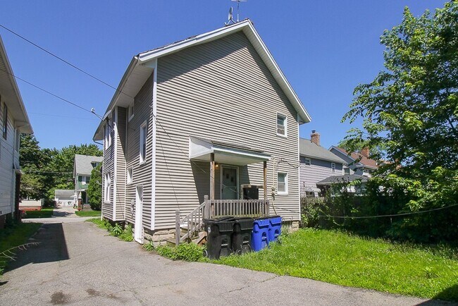 Building Photo - 3071 W 111th St