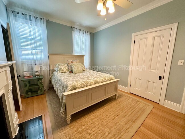 Building Photo - 138 Pius St