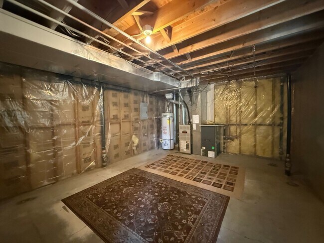 Building Photo - 1080 E Elgin Ave