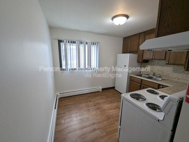 Building Photo - 541 2nd St N