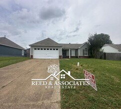 Building Photo - Charming Millington Home with Large Backyard~