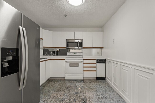 Building Photo - 3920 Mystic Valley Pkwy