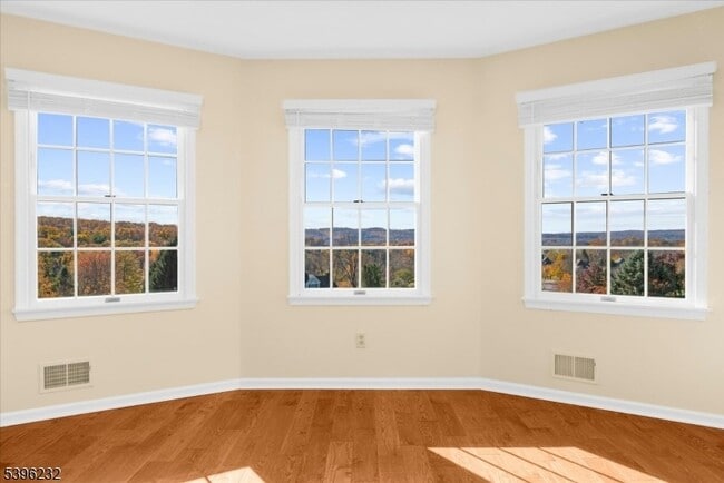 Building Photo - 21 Country Pl