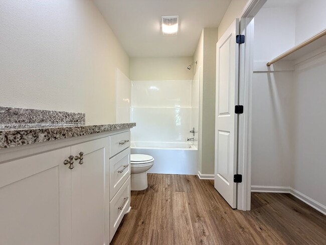Building Photo - Only 2 Units Left! Brand-New 2BR/2BA Duplexes Near McNeese
