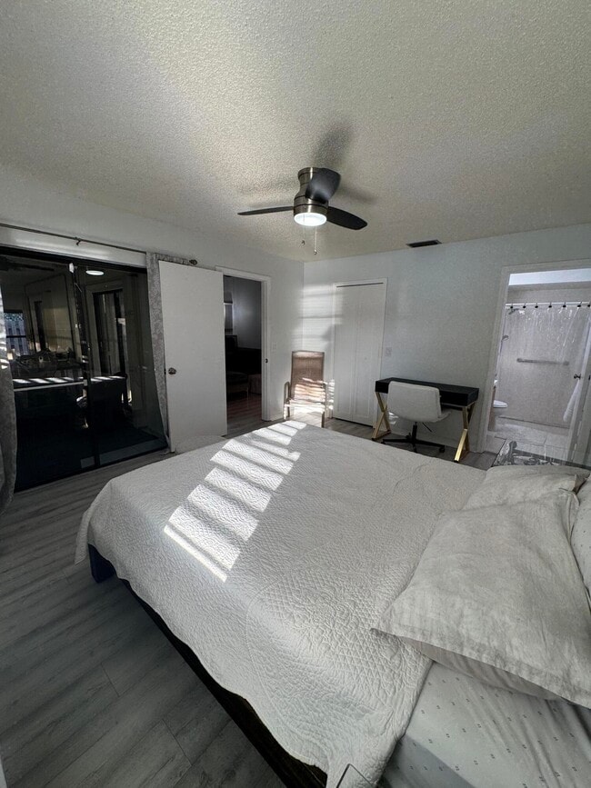 Building Photo - 1371 Thornbank Ln