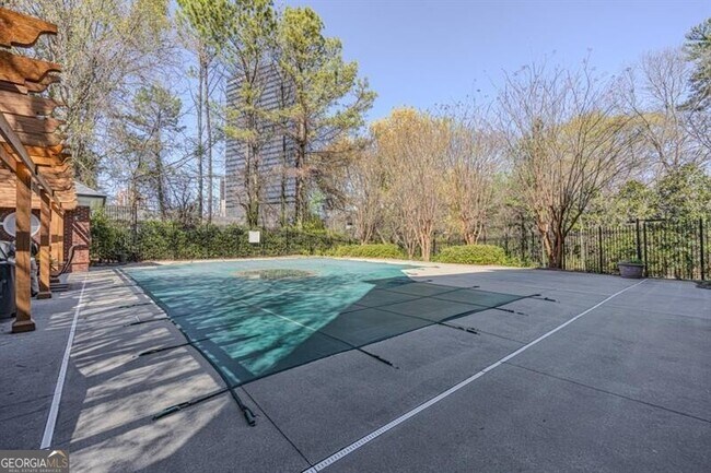 Building Photo - 3275 Lenox Rd NE